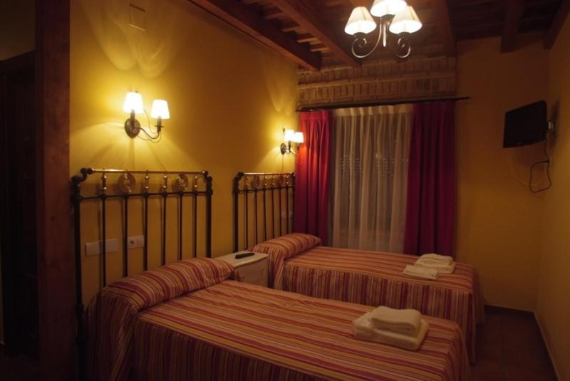 Hotel La Casona De Dona Petra Villarmentero de Campos Pokoj fotografie